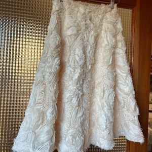 Midi cream / ivory appliqué skirt